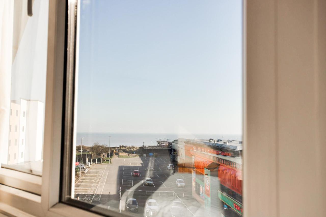 Oyo Grosvenor House Hotel Skegness Bagian luar foto