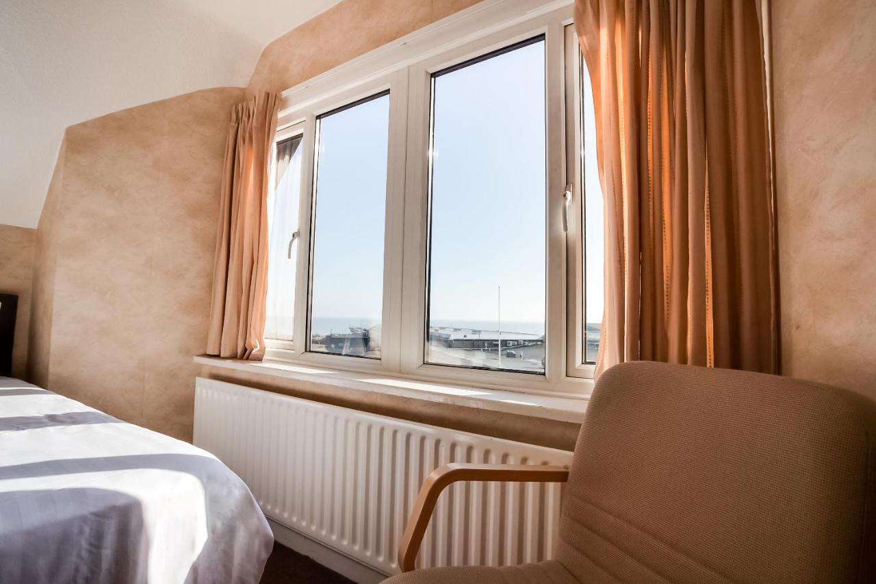 Oyo Grosvenor House Hotel Skegness Bagian luar foto