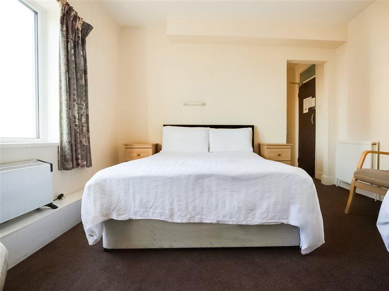 Oyo Grosvenor House Hotel Skegness Bagian luar foto